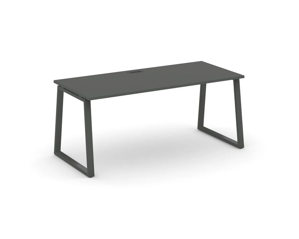 Стол письменный опоры трапеция 1380x800x750 Стайл Проджект Директ / Style Project Direct