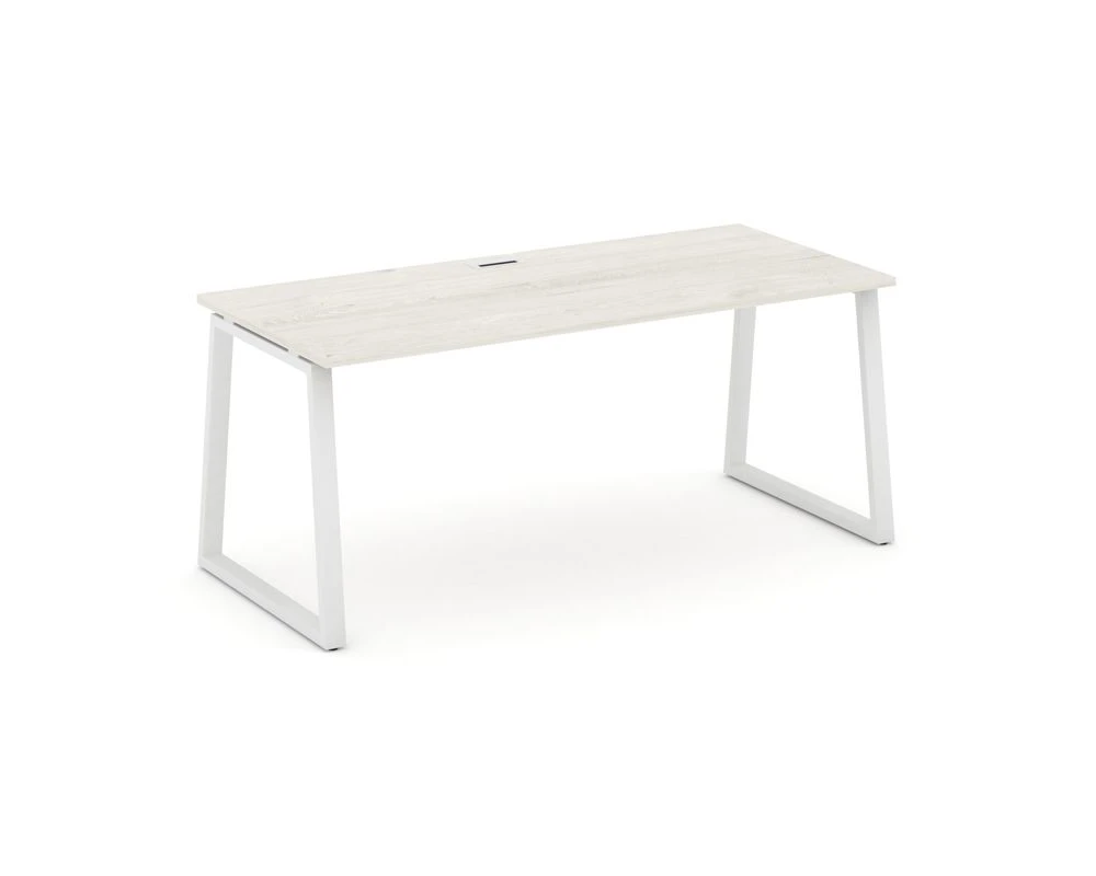Стол письменный опоры трапеция 1380x800x750 Стайл Проджект Директ / Style Project Direct