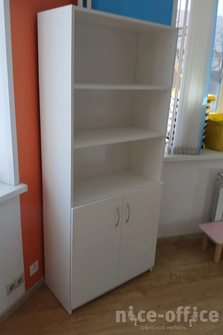 Мебель для персонала Simple фото в интерьере 3